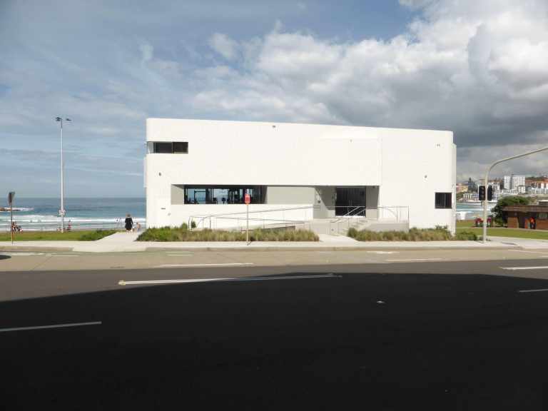 North Bondi Surf Life Saving Club, Sydney - Durbach Block Jaggers 02_Stephen Varady Photo ©