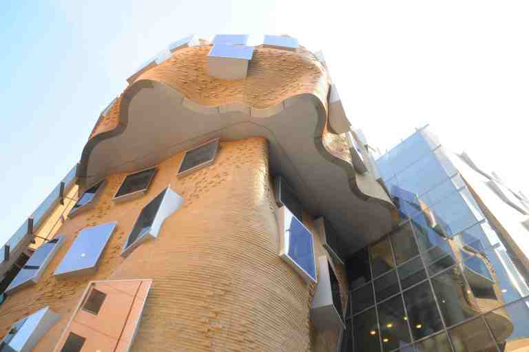 UTS Business School, Sydney - Frank Gehry 01_Stephen Varady Photo ©