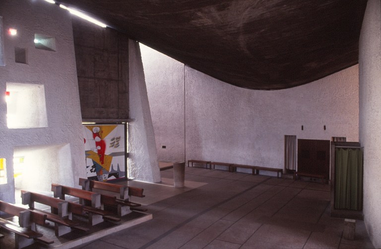 ronchamp-chapel-by-le-corbusier-62_stephen-varady-photo
