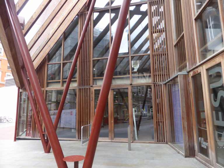 LSE Student Centre by O'Donnell Tuomey 19_Stephen Varady Photo ©