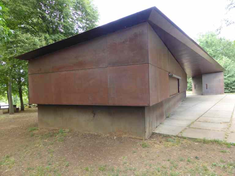 Garrotxa Volcanic Park Facilities by rcr arquitectes 15_Stephen Varady photo ©