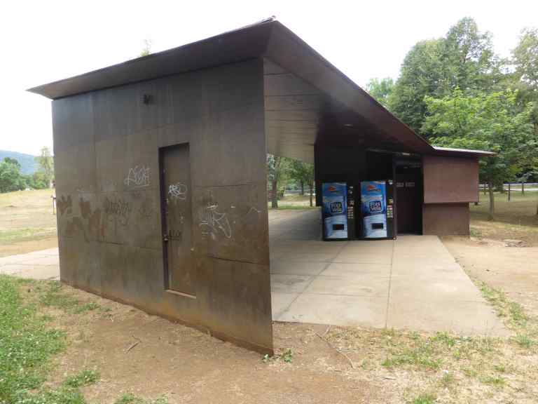 Garrotxa Volcanic Park Facilities by rcr arquitectes 30_Stephen Varady photo ©