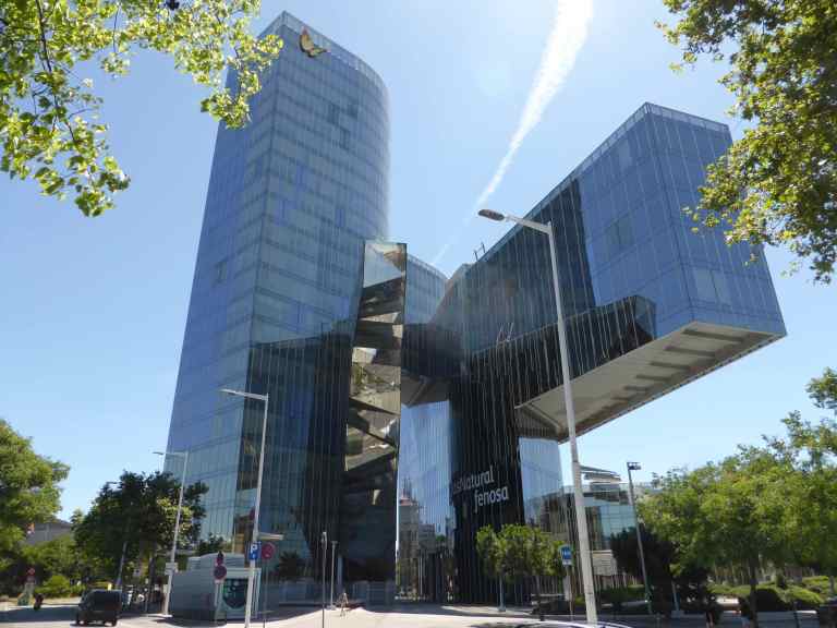 Gas Natural Fenosa by EMBT 35_Stephen Varady photo ©