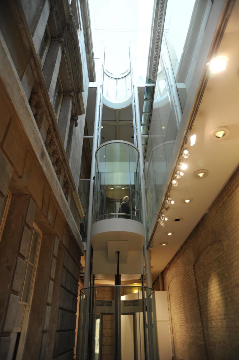 Sacker Gallery, London by Foster + Patners 53_Stephen Varady Photo ©