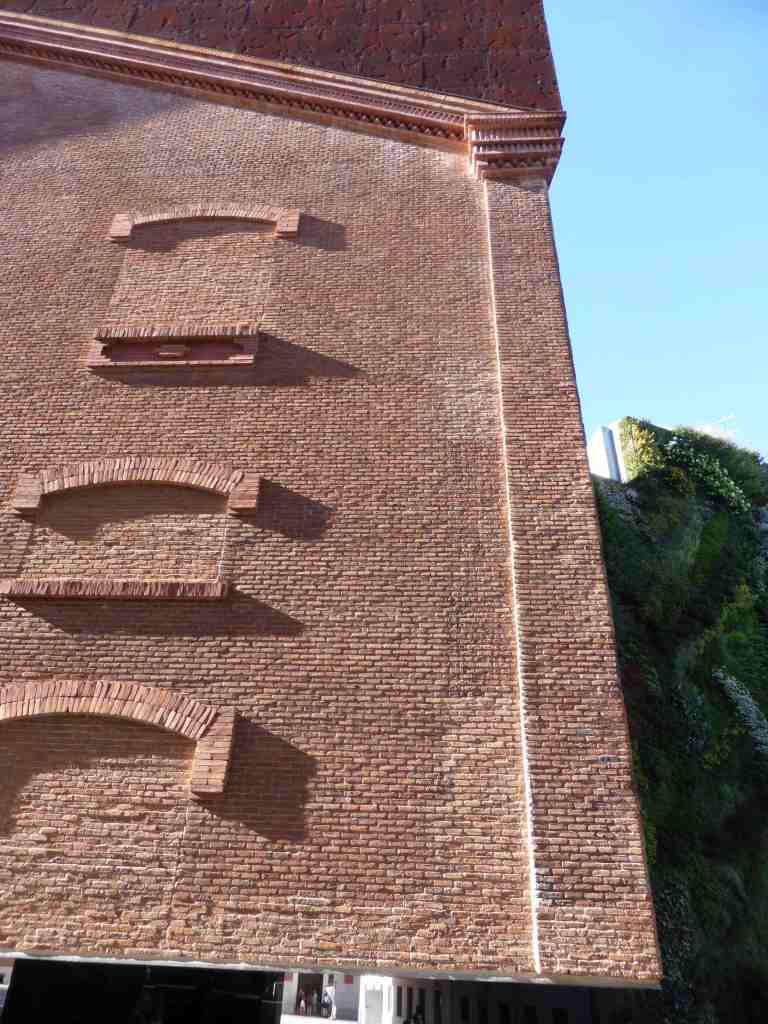 Caixa Forum, Madrid by Herzog de Meuron 111_Stephen Varady Photo ©