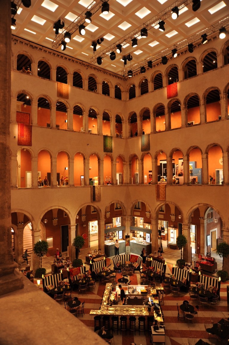 Il Fondaco dei Tedeschi, Venice by OMA 17_Stephen Varady Photo ©