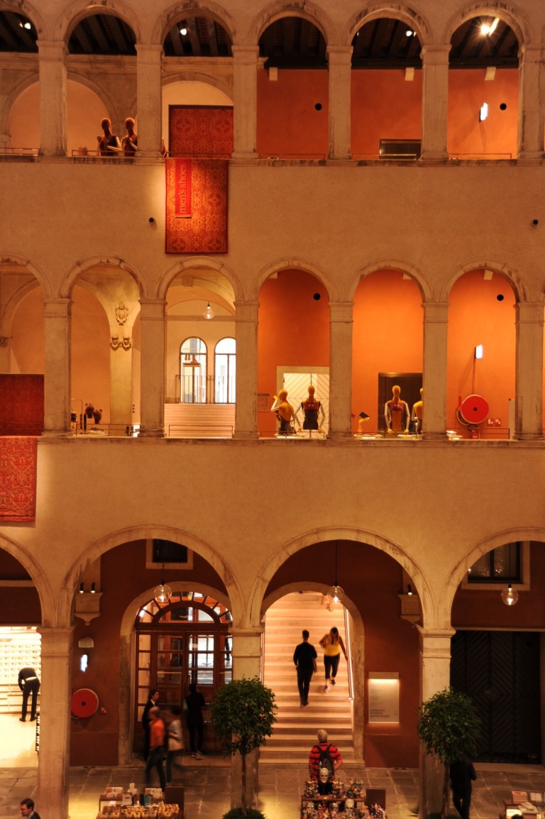 Il Fondaco dei Tedeschi, Venice by OMA 18_Stephen Varady Photo ©