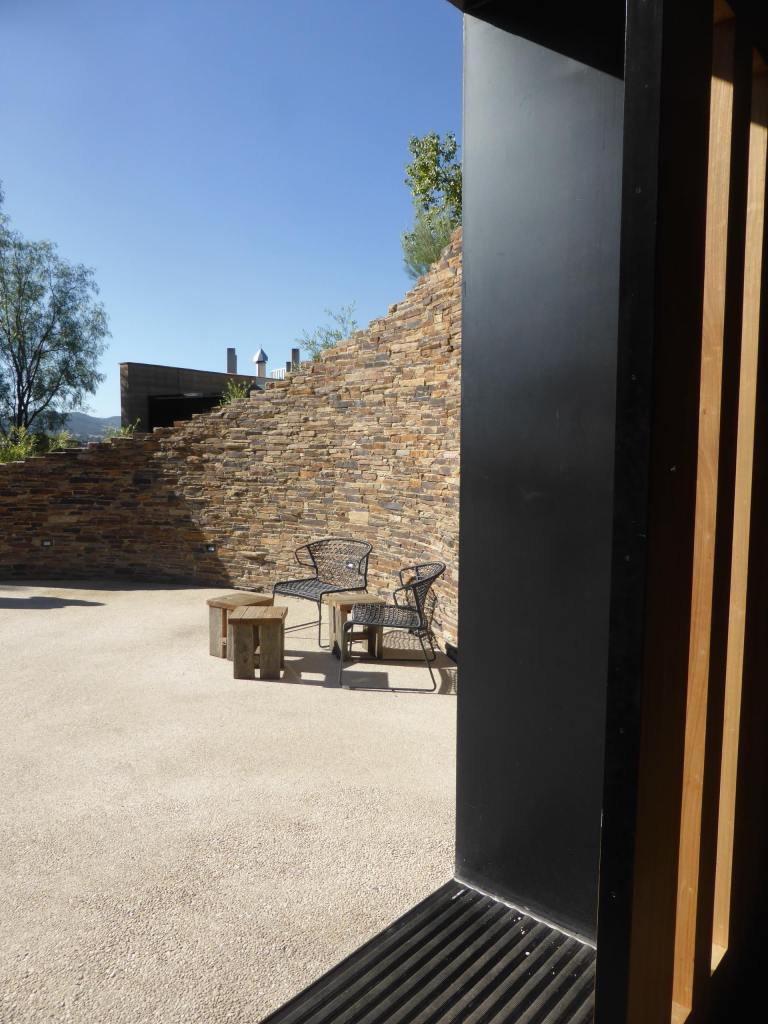 Tarrawarra Cellar Door by Kerstin Thompson Architects 04_Stephen Varady Photo ©