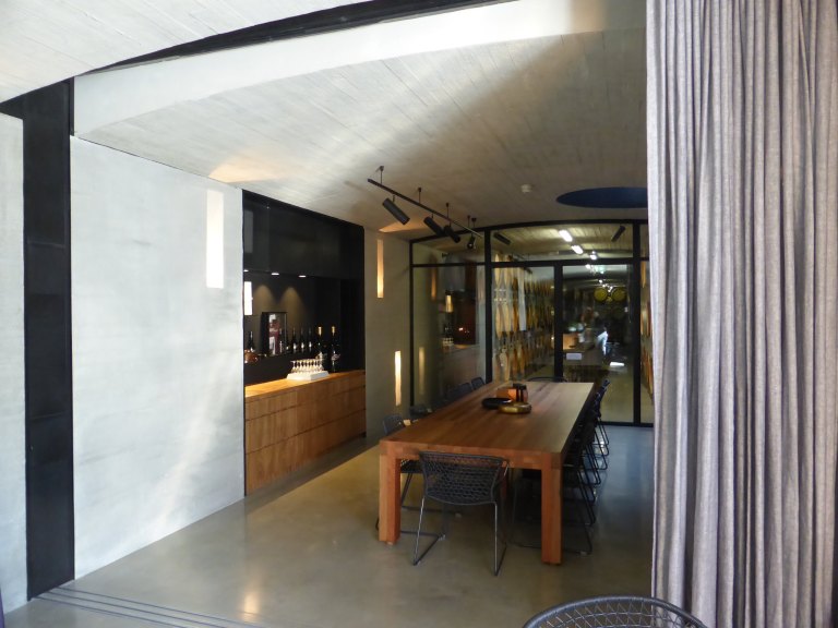 Tarrawarra Cellar Door by Kerstin Thompson Architects 10_Stephen Varady Photo ©