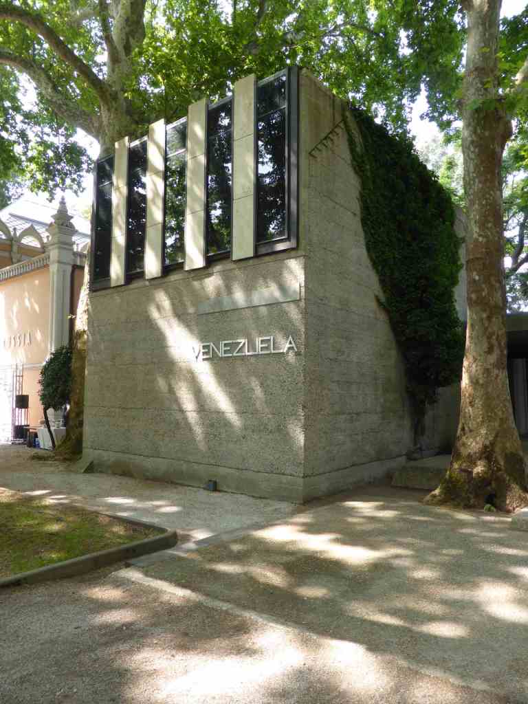 Venezuela Biennale Pavilion, Venice by Carlo Scarpa 01_Stephen Varady Photo ©